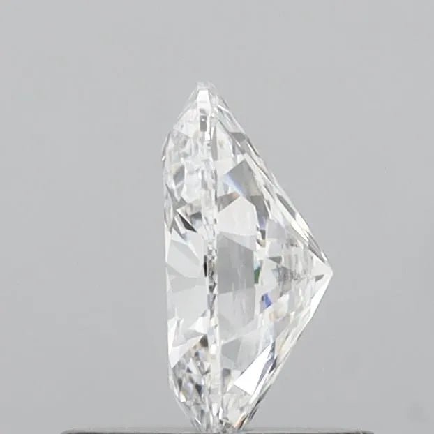 0.70ct Oval Lab Grown Diamond (Colour E, Clarity VVS2, IGI Certified)