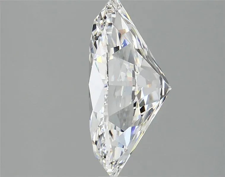 2.92ct Oval Lab Grown Diamond (Colour D, Clarity VVS2, IGI Certified)
