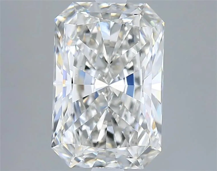 3.03ct Radiant Lab Grown Diamond (Colour F, Clarity VVS2, IGI Certified)