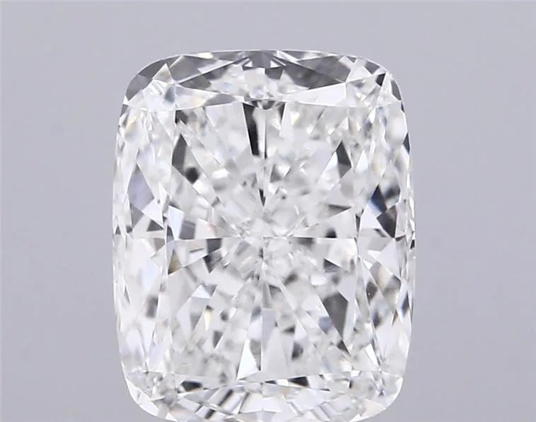 4.00ct Cushion modified Lab Grown Diamond (Colour F, Clarity VVS2, IGI Certified)