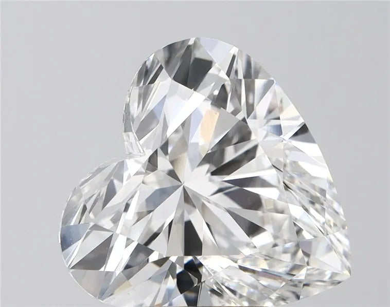 4.32ct Heart Lab Grown Diamond (Colour E, Clarity VVS2, IGI Certified)