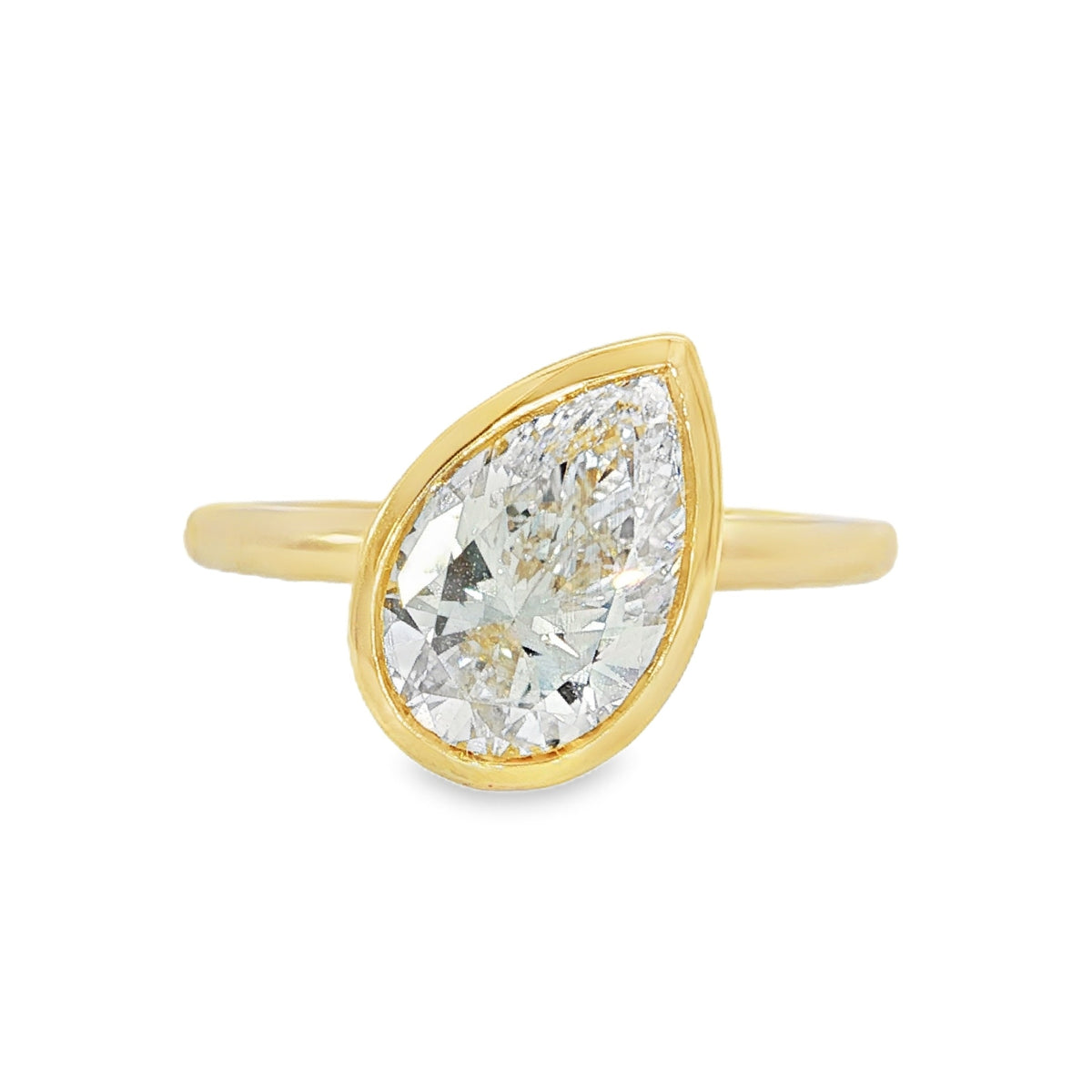 Matilda ready to wear lab grown diamond ring