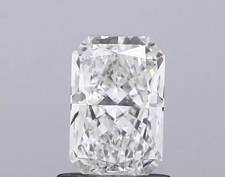 0.84ct Radiant Lab Grown Diamond (Colour D, Clarity VS1, IGI Certified)