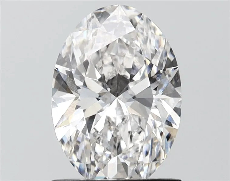 1.55ct Oval Lab Grown Diamond (Colour E, Clarity VVS2, IGI Certified)
