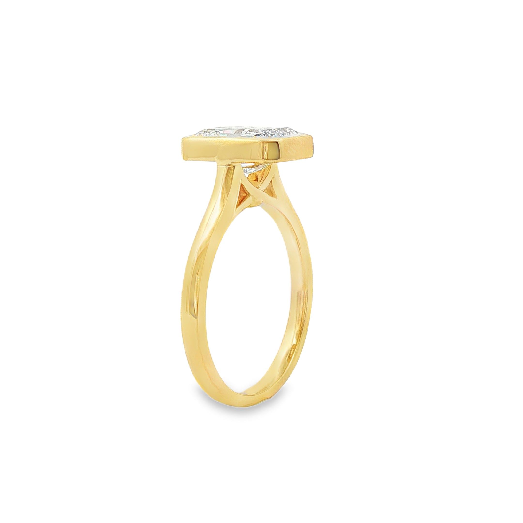 9ct Yellow Gold Bezel Set Radiant Cut Lab Grown Diamond Ring – 2ct TDW