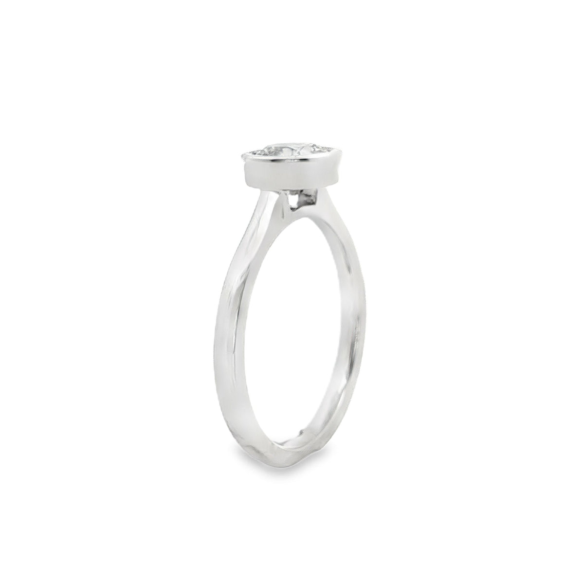 14ct White Gold 1.03ct Round Cut Claw Solitaire with Cathedral Shoulders Engagement Ring