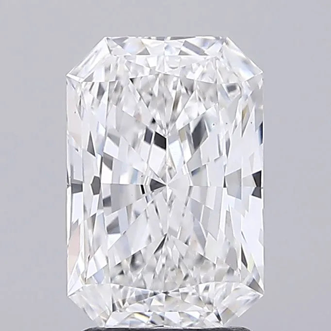 2.22ct Radiant Lab Grown Diamond (Colour E, Clarity VS1, IGI Certified)