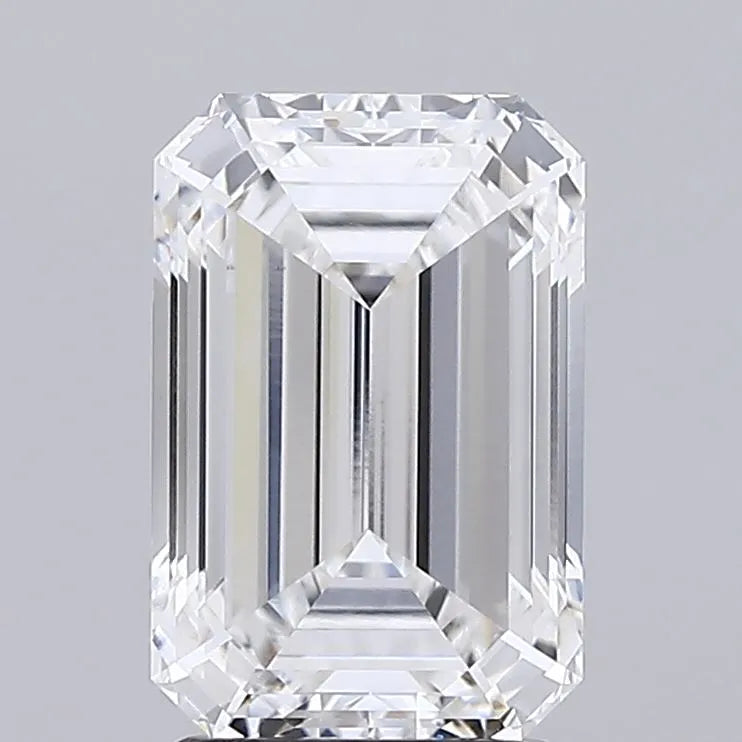 2.57ct Emerald Lab Grown Diamond (Colour E, Clarity VVS2, IGI Certified)