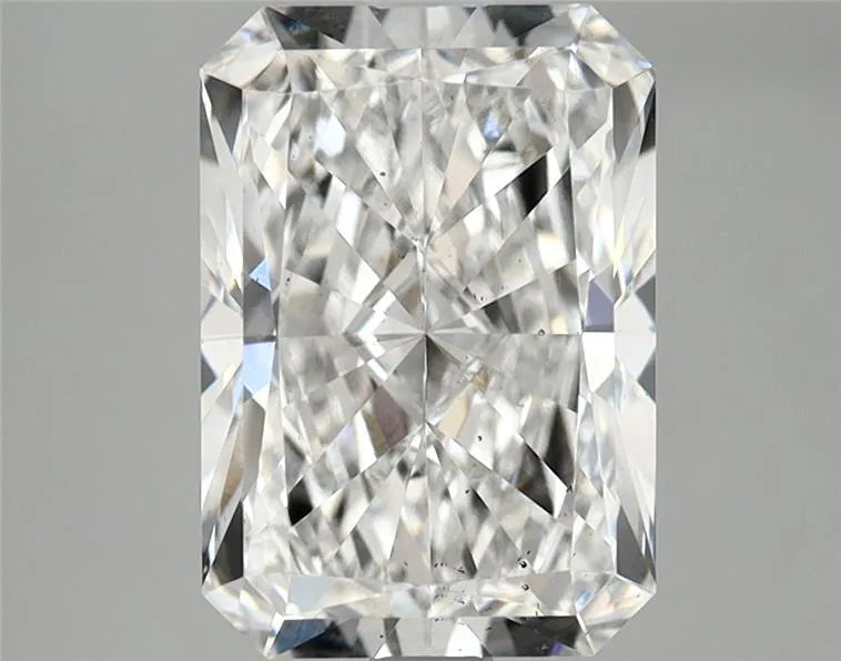 2.88ct Radiant Lab Grown Diamond (Colour F, Clarity VS2, IGI Certified)