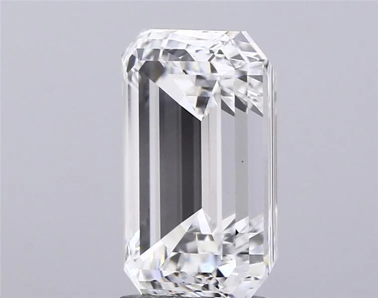 4.02ct Emerald Lab Grown Diamond (Colour E, Clarity VS1, IGI Certified)