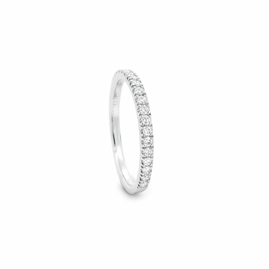9ct White Gold Lab Grown Diamond Claw Set Wedding Band – 0.30ct TDW