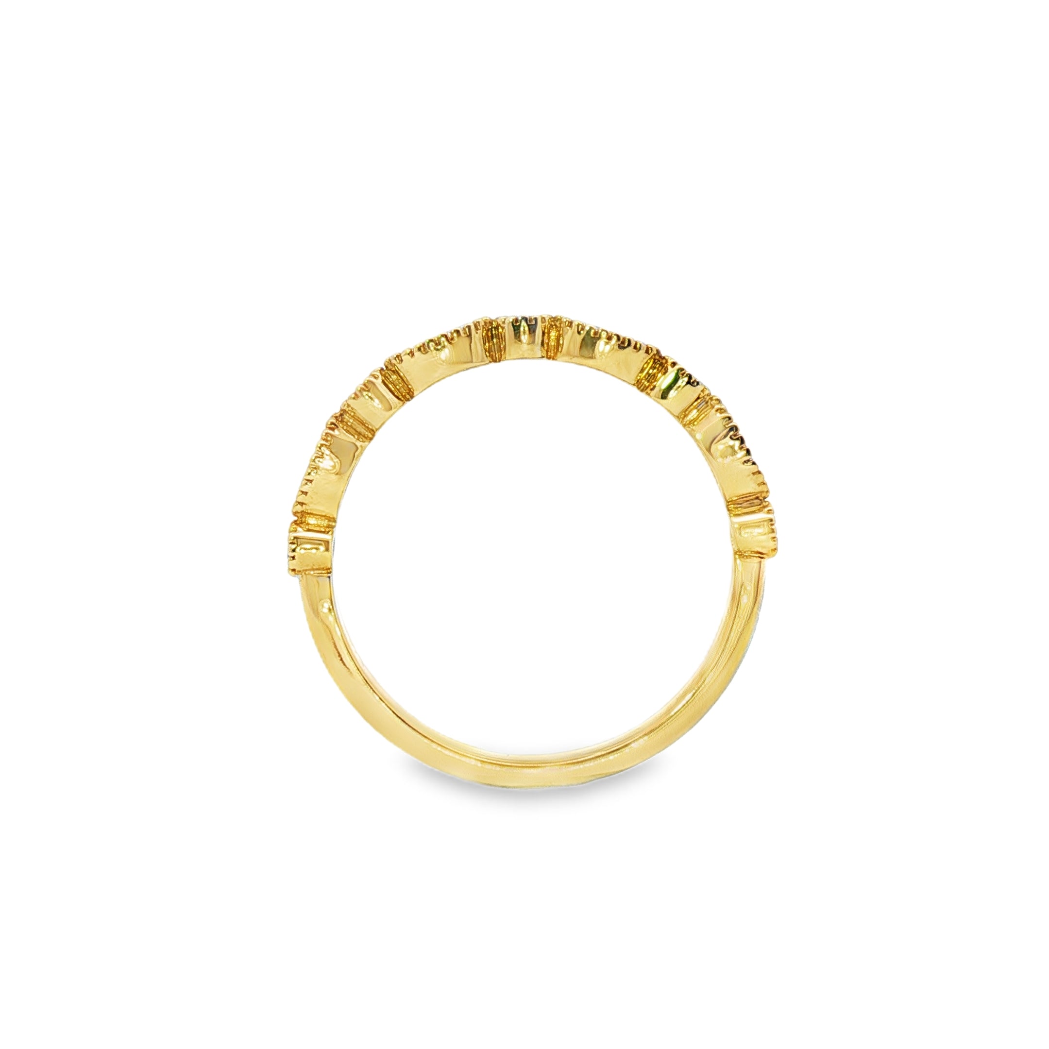 0.30ct Lab-Grown Diamond Swing Ring with Milgrain Detail in 9ct Yellow Gold