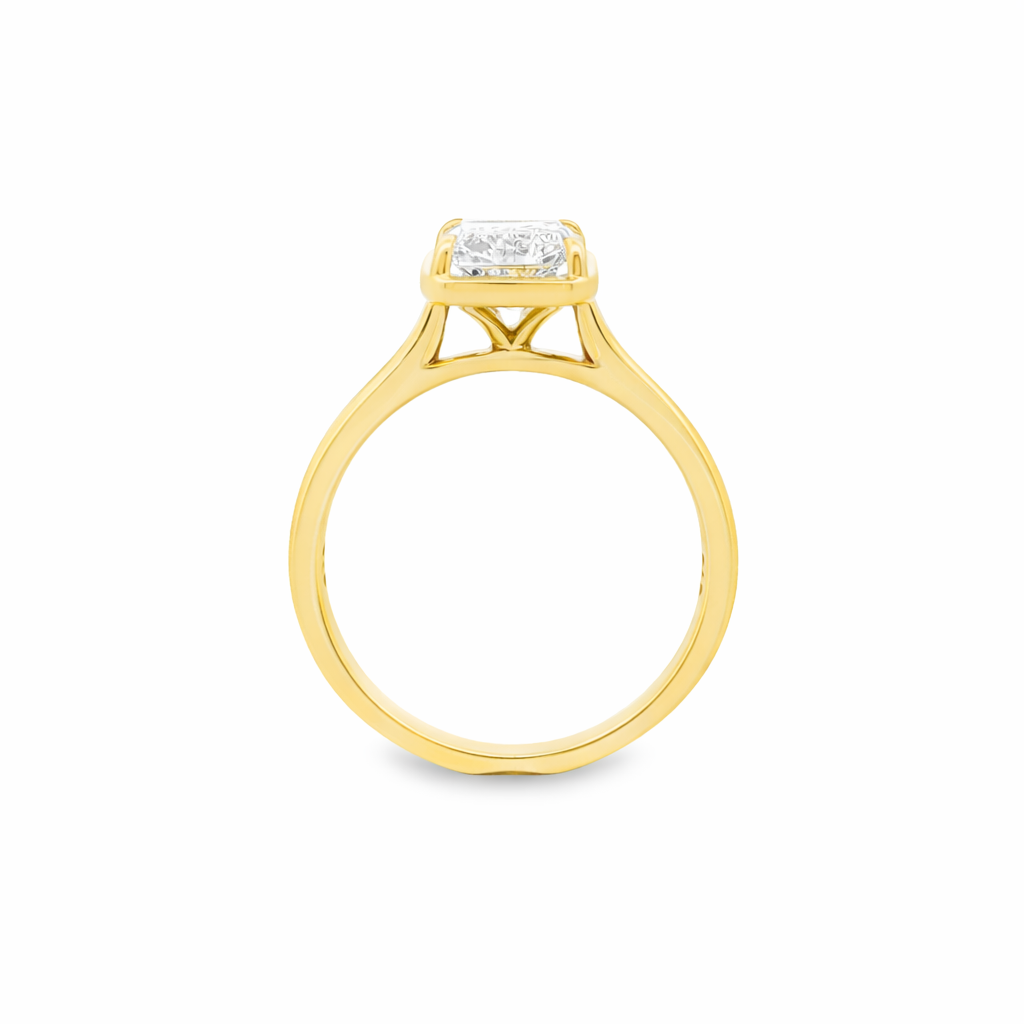 9ct Yellow Gold 4 Eagle Claw Set Radiant Cut Lab Grown Diamond Georgian Style Solitaire Ring – 2.00ct TDW