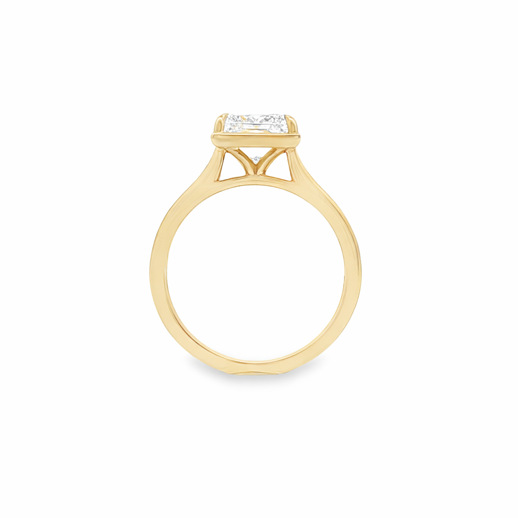 9ct Yellow Gold 4 Eagle Claw Set Princess Cut Lab Grown Diamond Georgian Style Solitaire Ring – 2.01ct TDW