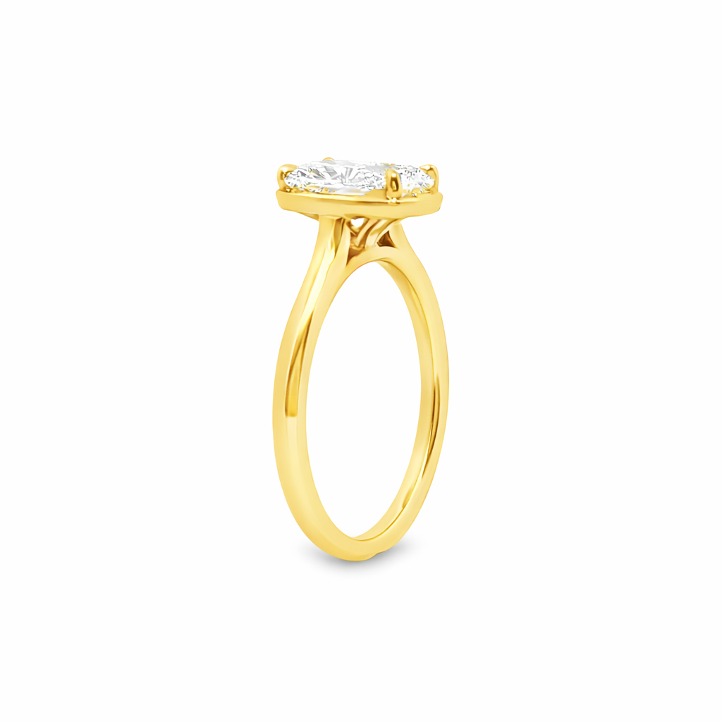 9ct Yellow Gold 4 Eagle Claw Set Elongated Cushion Cut Lab Grown Diamond Georgian Style Solitaire Ring – 2.07ct TDW