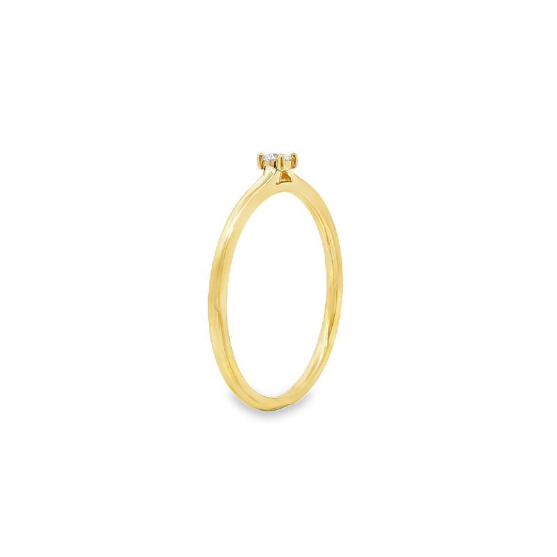 9ct Yellow Gold 0.10ct Round Cut Claw Solitaire Engagement Ring